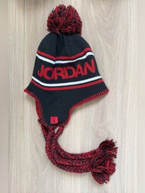 Air Jordan Nike Knit Winter Hat Beanie Toque Cap Tassel Pom Ear Flap